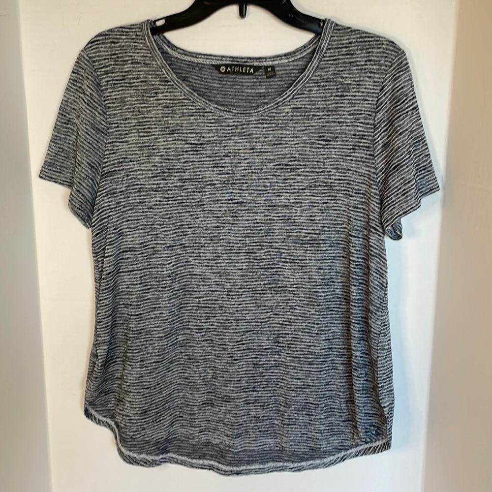 Athleta Breezy tee black & white stripe short sleeve shirt women’s size M